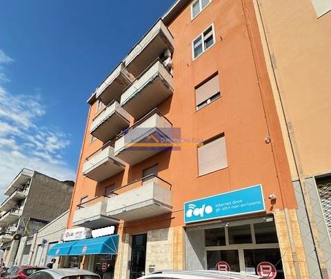 Commercial Premises / Showrooms for sale in Cagliari